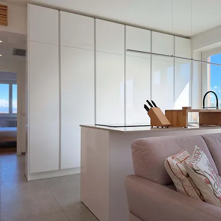 Homeby - The Clover Milan